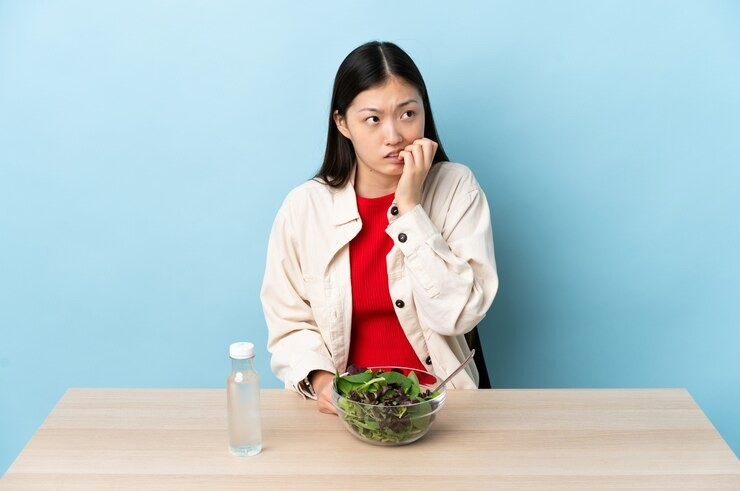 mudah lelah saat hamil, kelelahan trimester pertama, penyebab ibu hamil lemas, kehamilan awal cepat capek, tips mengatasi lelah saat hamil, kehamilan muda lemas terus, perubahan hormon ibu hamil, penyebab kelelahan ibu hamil, cara menjaga energi ibu hamil